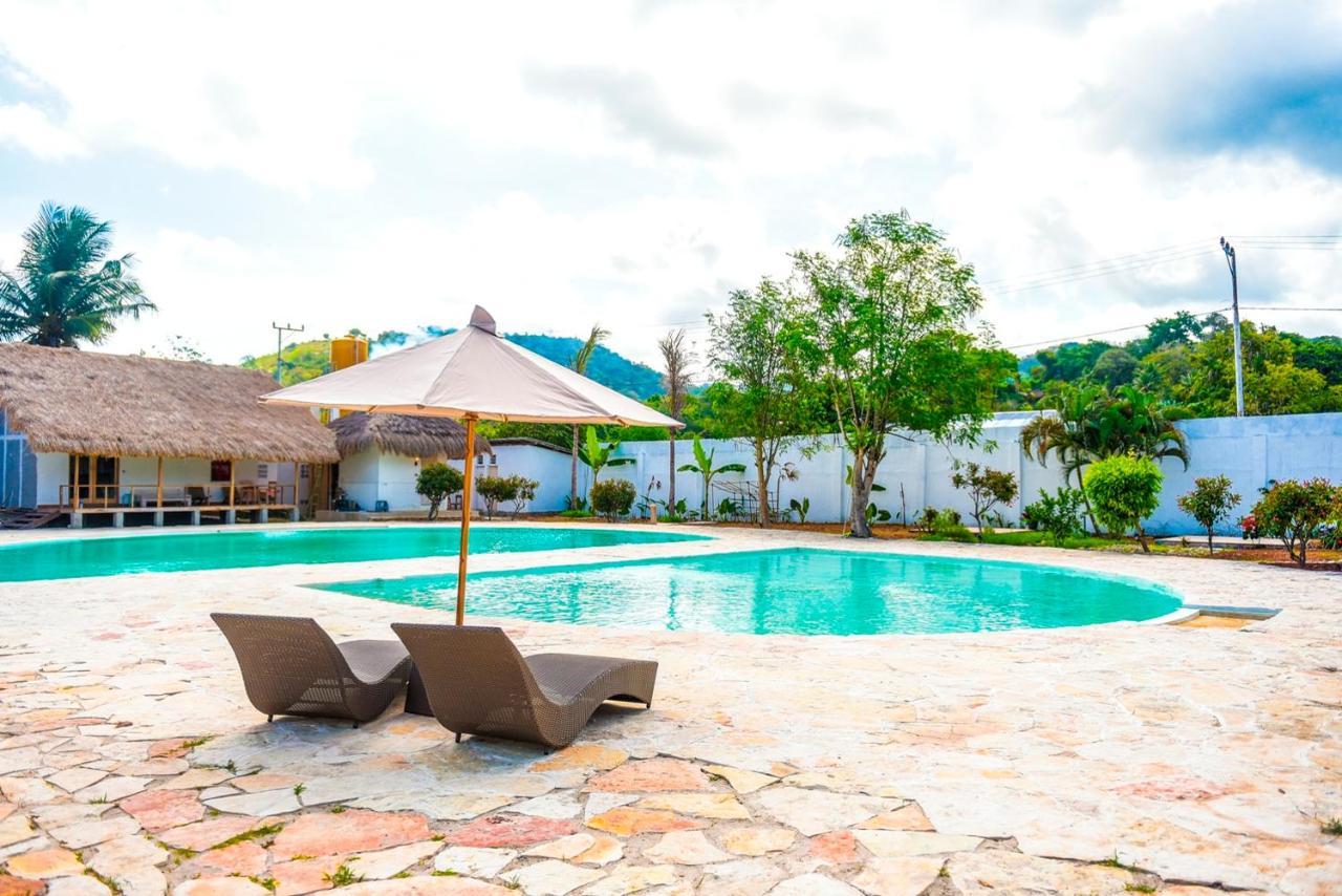 Rua Beach Resort Sumba Buitenkant foto