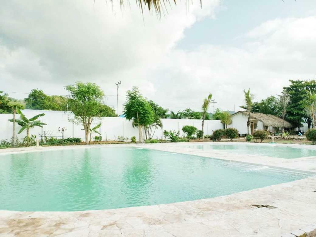 Rua Beach Resort Sumba Buitenkant foto